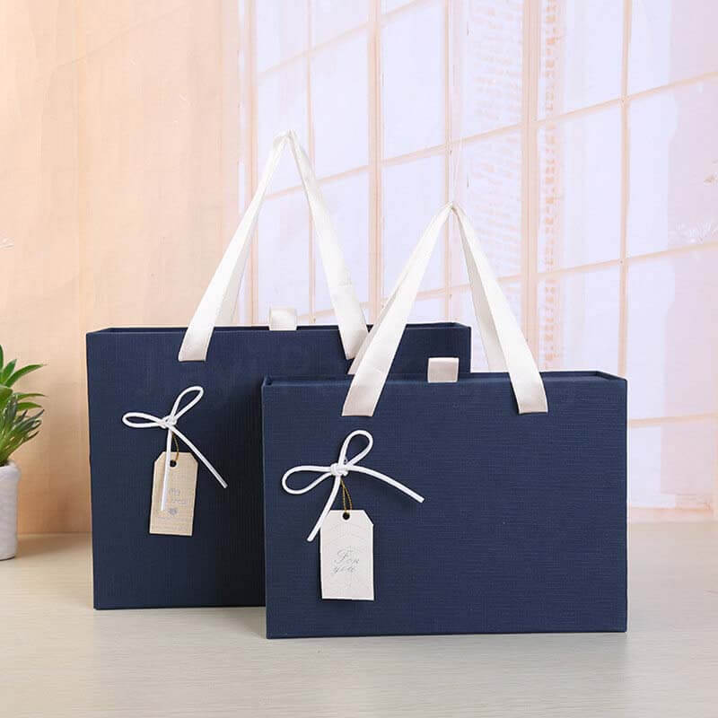 Customized gift boxes for men provider for Christmas, birthday parties,Father's Day and other occasions.Gift boxes suppliers and providers.